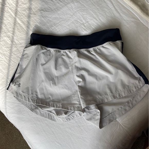 White under armour running shorts - Picture 1 of 2